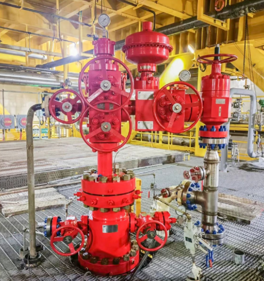 神開井口產(chǎn)品助力新里程!亞洲第一深水導管架平臺建設(圖1) 神開井口產(chǎn)品助力新里程!亞洲第一深水導管架平臺建設(圖1)