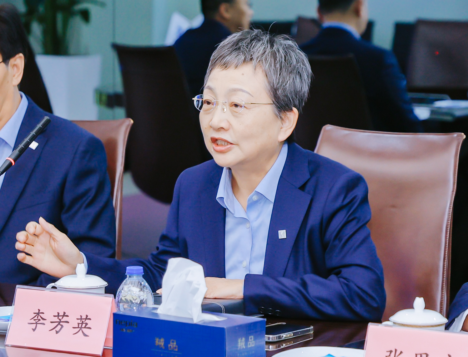 中國石化領(lǐng)導(dǎo)劉會友、張建闊一行蒞臨神開參觀考察(圖2)