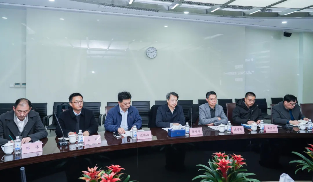 常州大學(xué)徐守坤書記、陳海群校長一行蒞臨神開參觀考察(圖5)