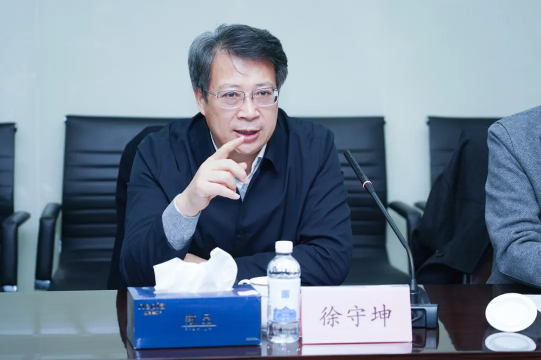 常州大學(xué)徐守坤書記、陳海群校長一行蒞臨神開參觀考察(圖3)